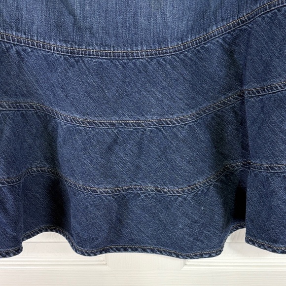 Vintage Jones Wear Jones Denim Skirt with Ruffled Bottom Hem Sz. 6 - Picture 3 of 10